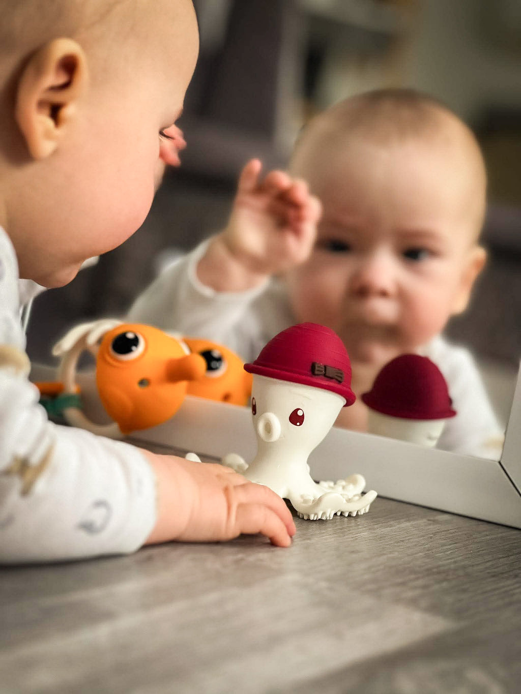 Mombella Octopus Teether