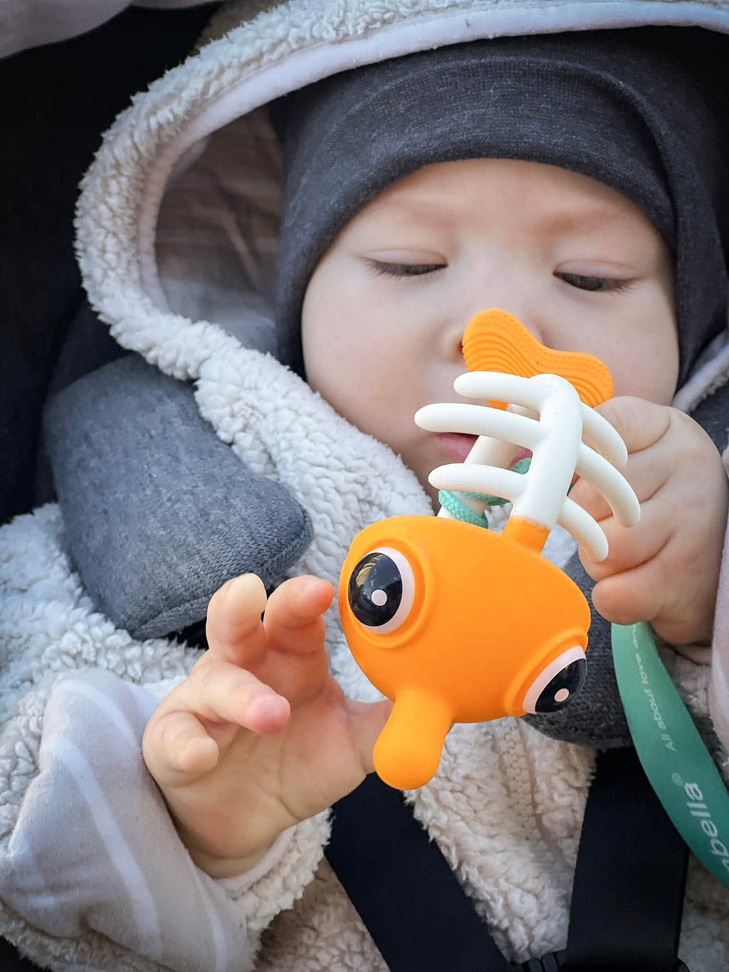 Mombella Clownfish Teether